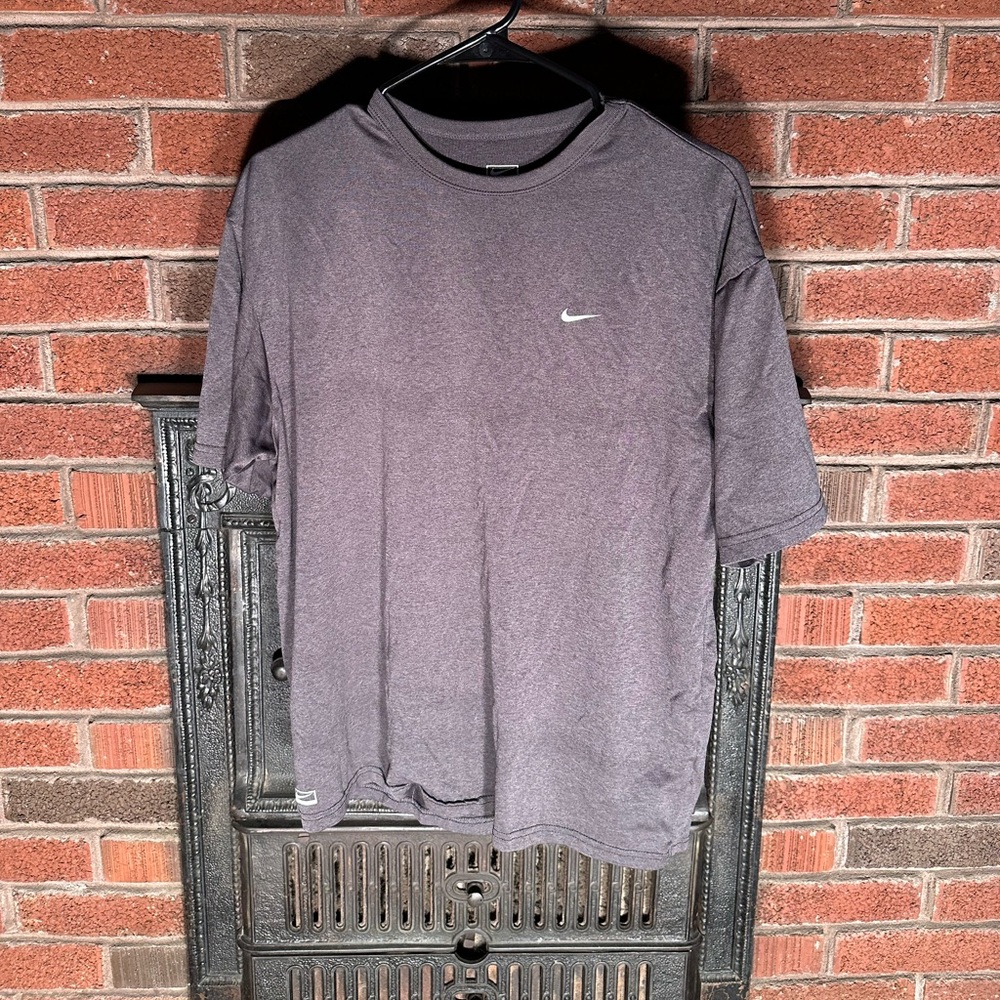 Nike performance tshirt